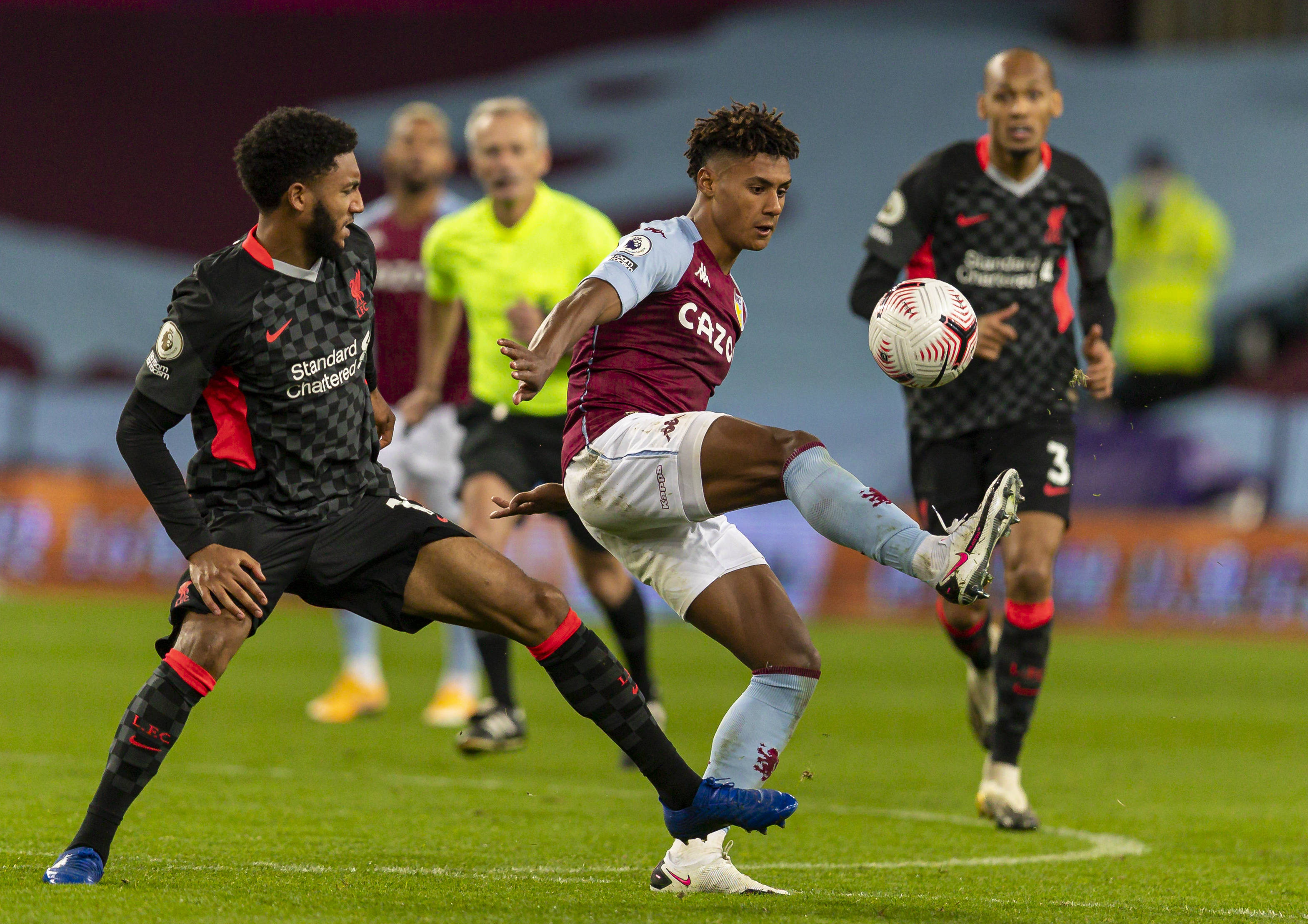 球队表现出 球队表现出